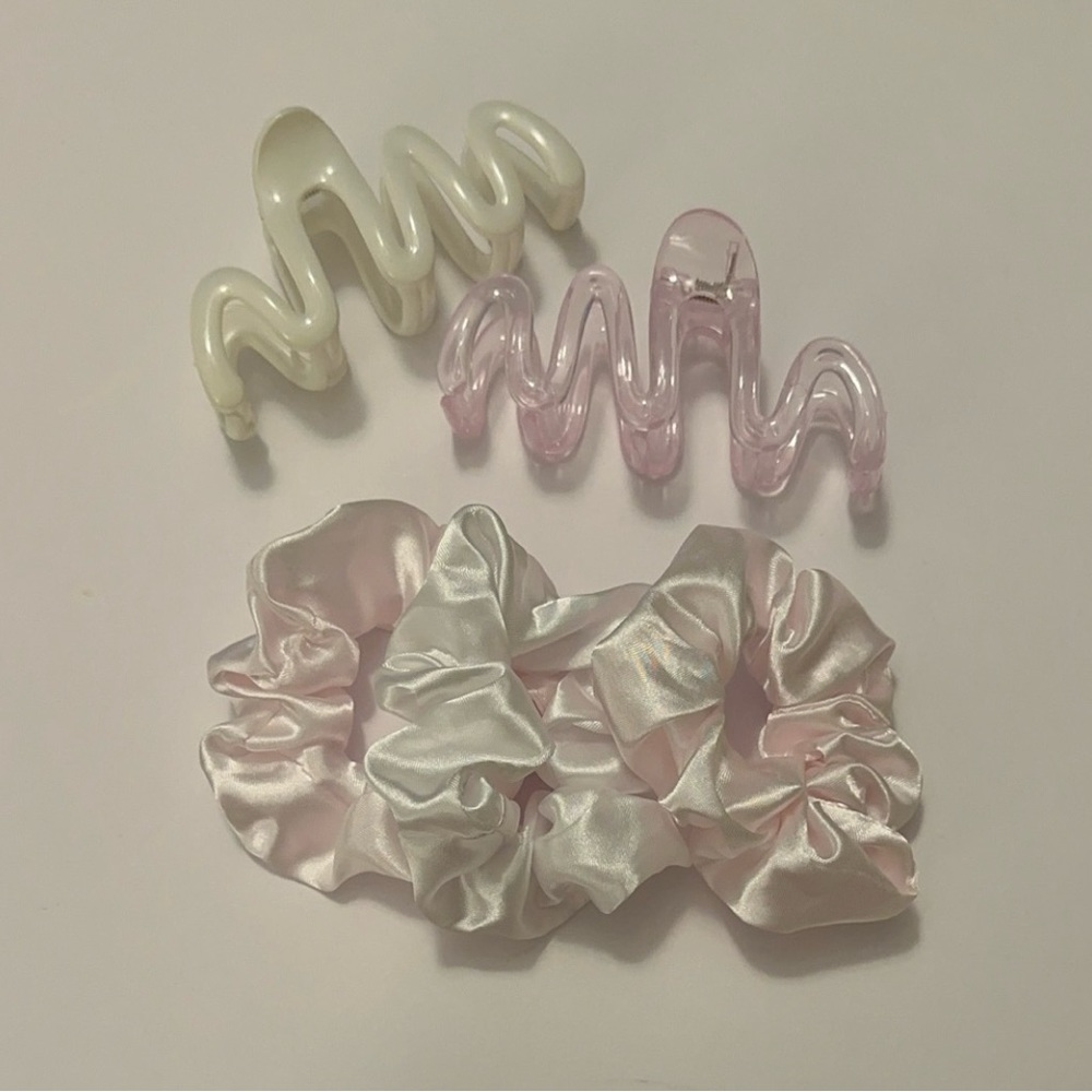 Pearly Pink Hair Essentials Bundle